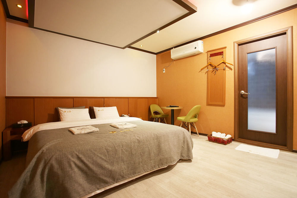 Ost Hotel Chuncheon Exterior foto