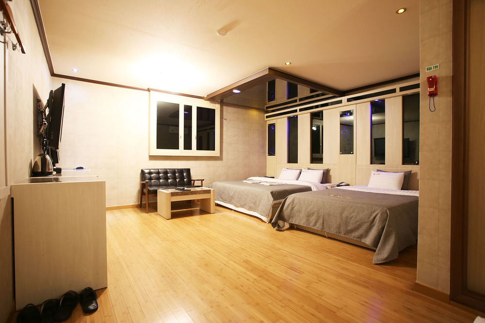 Ost Hotel Chuncheon Exterior foto